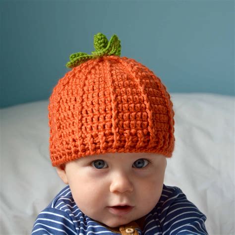 Free knitting pattern for a halloween witch hat